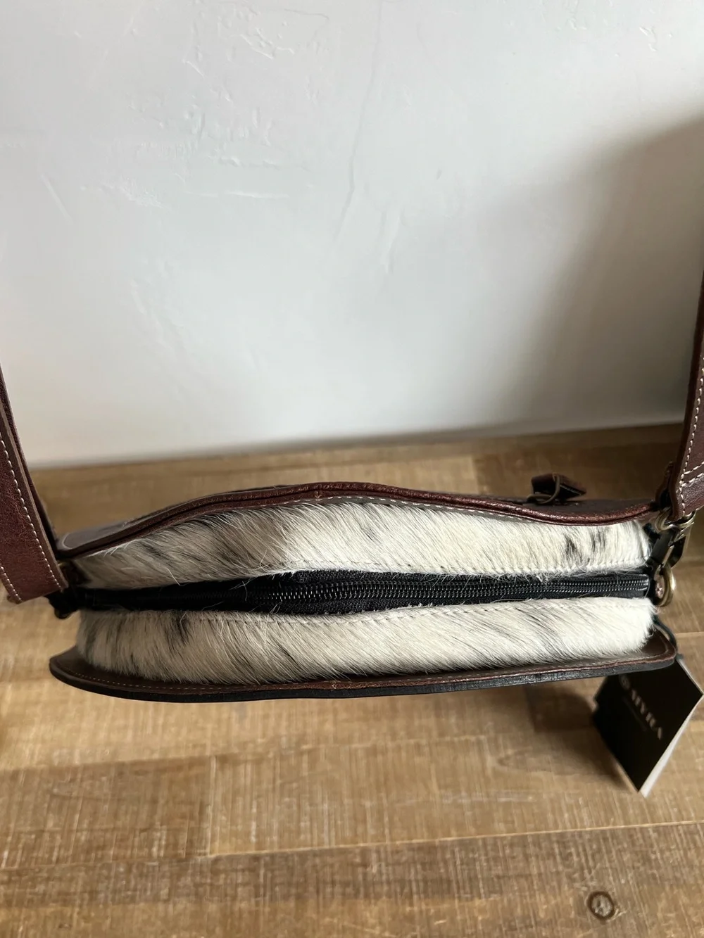 Myra Western Cowhide Round Crossbody Bag Hand Tooled Leather Boho Purse NWT - Picture 9 of 11